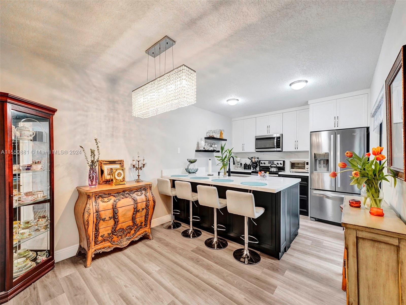 9119 19th Ct, Davie, FL, 33324 United States, 2 Bedrooms Bedrooms, ,2 BathroomsBathrooms,Residential,For Sale,19th Ct,A11550881