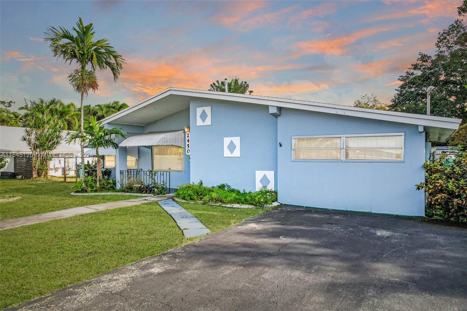 2450 209th Ter, Miami, FL, 33180 United States, 3 Bedrooms Bedrooms, ,2 BathroomsBathrooms,Residential,For Sale,209th Ter,A11545120