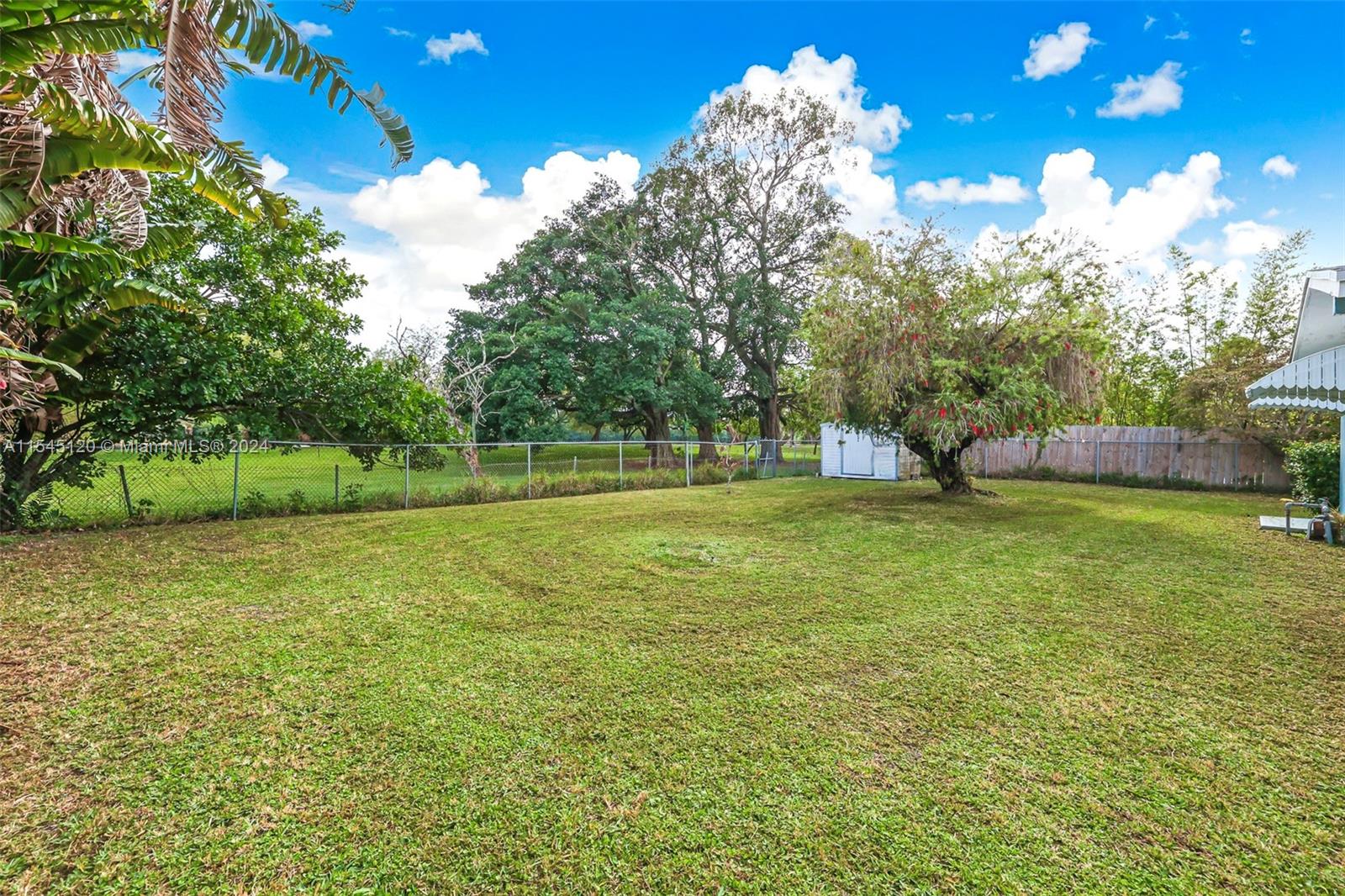 2450 209th Ter, Miami, FL, 33180 United States, 3 Bedrooms Bedrooms, ,2 BathroomsBathrooms,Residential,For Sale,209th Ter,A11545120