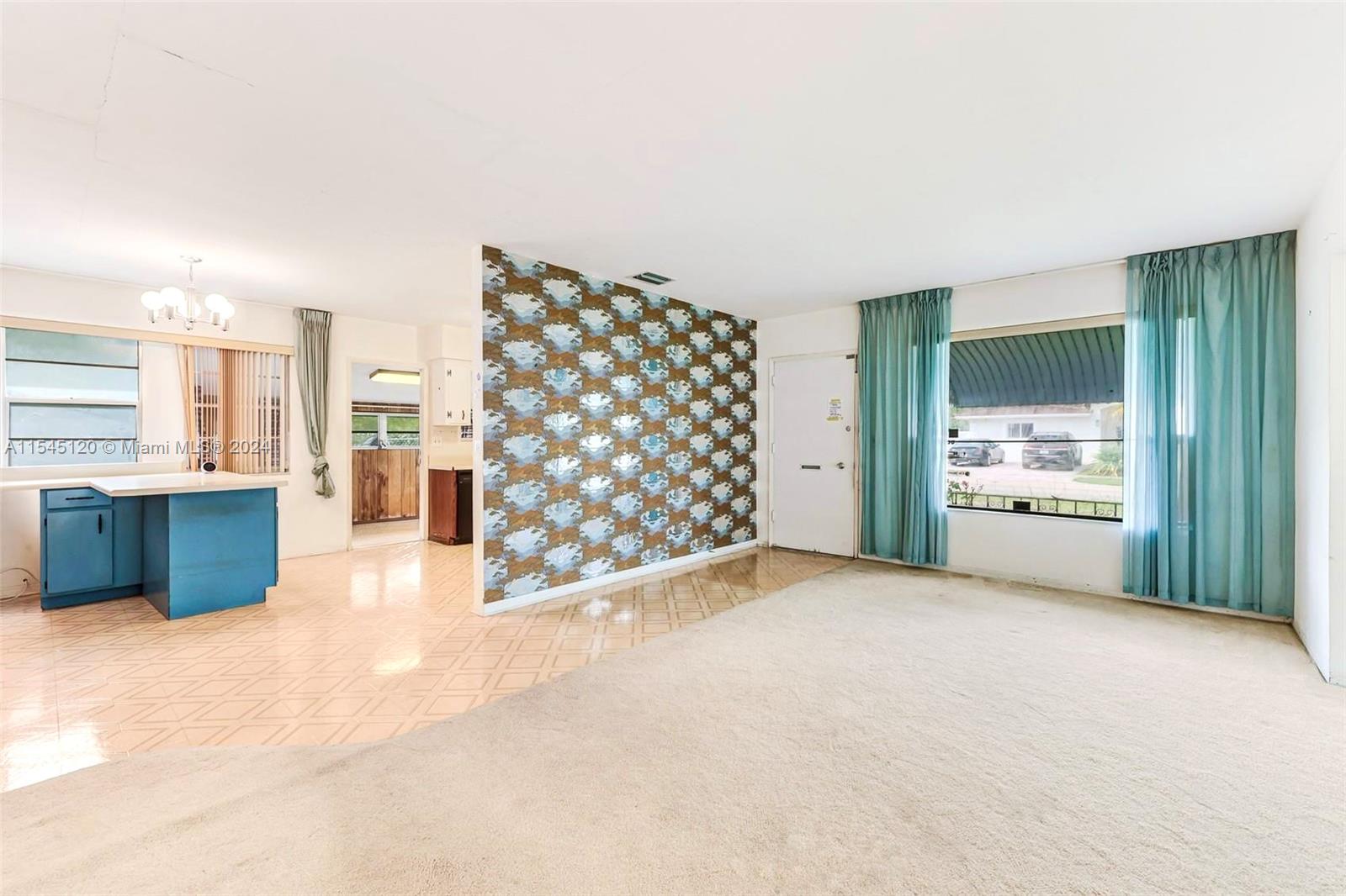2450 209th Ter, Miami, FL, 33180 United States, 3 Bedrooms Bedrooms, ,2 BathroomsBathrooms,Residential,For Sale,209th Ter,A11545120