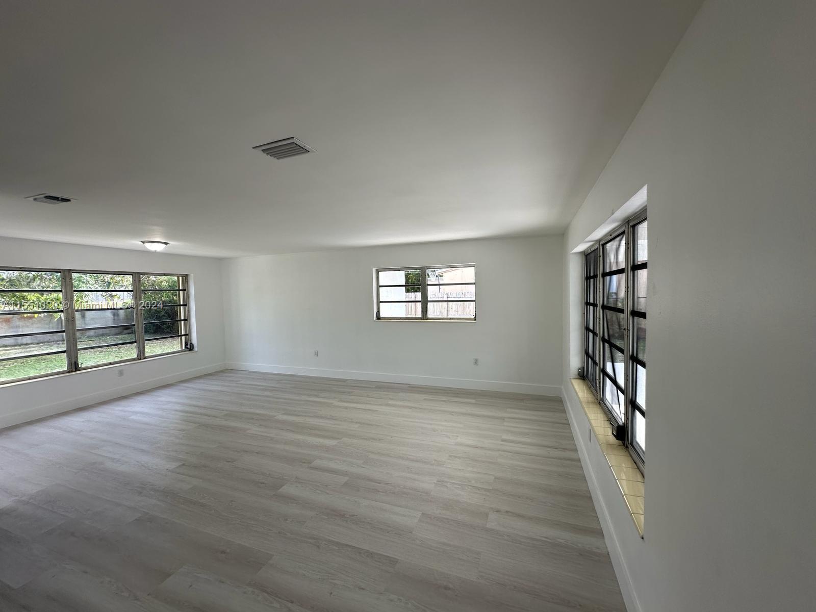 3420 169th Ter, Miami Gardens, FL, 33056 United States, 3 Bedrooms Bedrooms, ,1 BathroomBathrooms,Residential,For Sale,169th Ter,A11551020