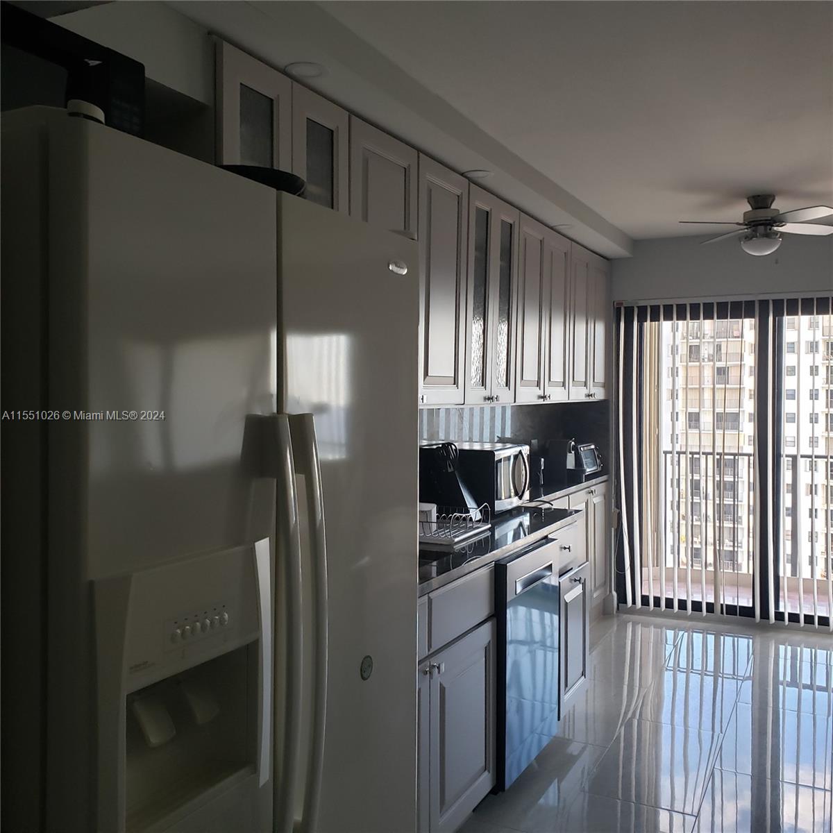 Rent A11551026 Vizcayne Everglades On The Bay, Condo 2103S Listed For