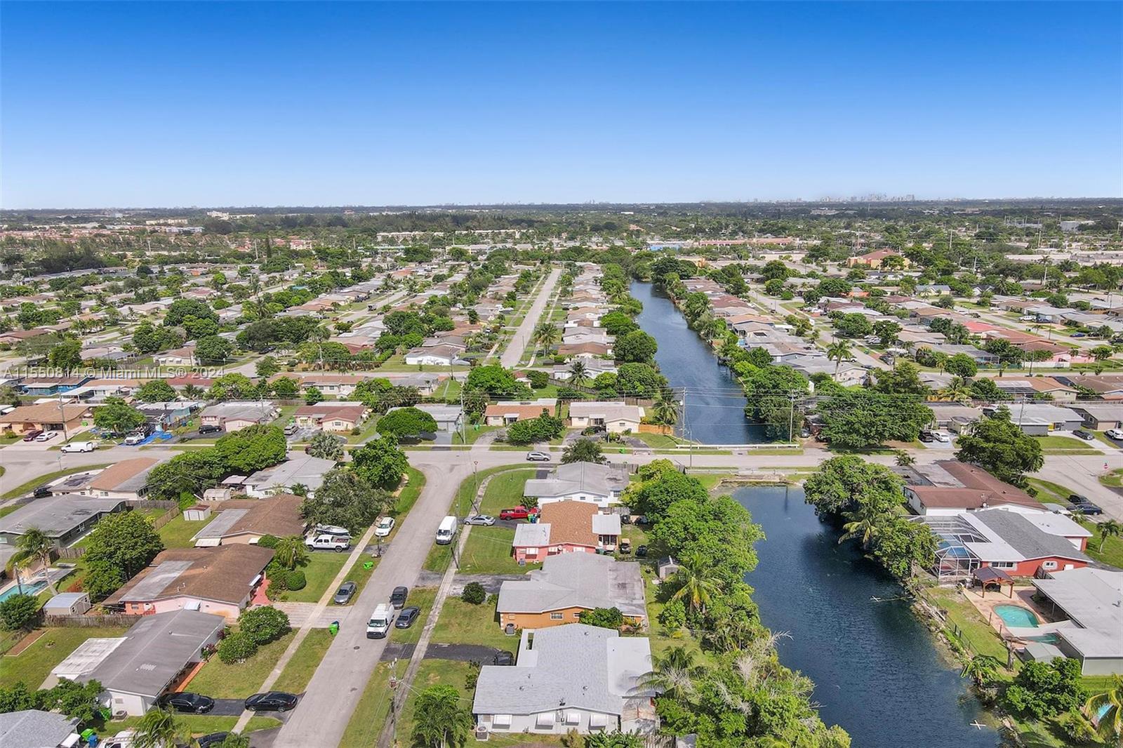 8520 24th Pl, Sunrise, FL, 33322 United States, 3 Bedrooms Bedrooms, ,2 BathroomsBathrooms,Residential,For Sale,24th Pl,A11550814
