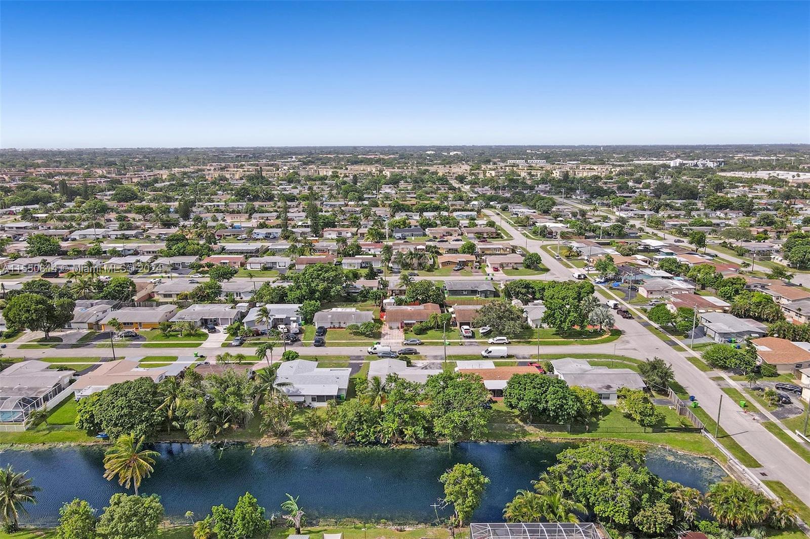 8520 24th Pl, Sunrise, FL, 33322 United States, 3 Bedrooms Bedrooms, ,2 BathroomsBathrooms,Residential,For Sale,24th Pl,A11550814