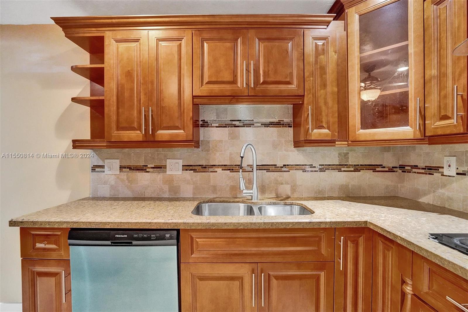 8520 24th Pl, Sunrise, FL, 33322 United States, 3 Bedrooms Bedrooms, ,2 BathroomsBathrooms,Residential,For Sale,24th Pl,A11550814