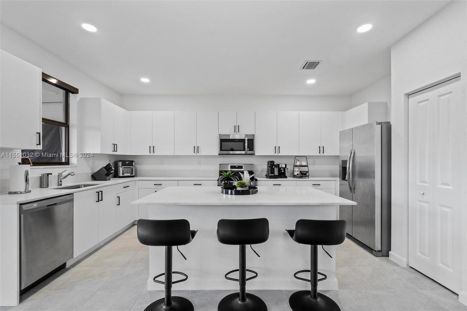13265 234 ST, Miami, FL, 33032 United States, 4 Bedrooms Bedrooms, ,3 BathroomsBathrooms,Residential,For Sale,234 ST,A11551032