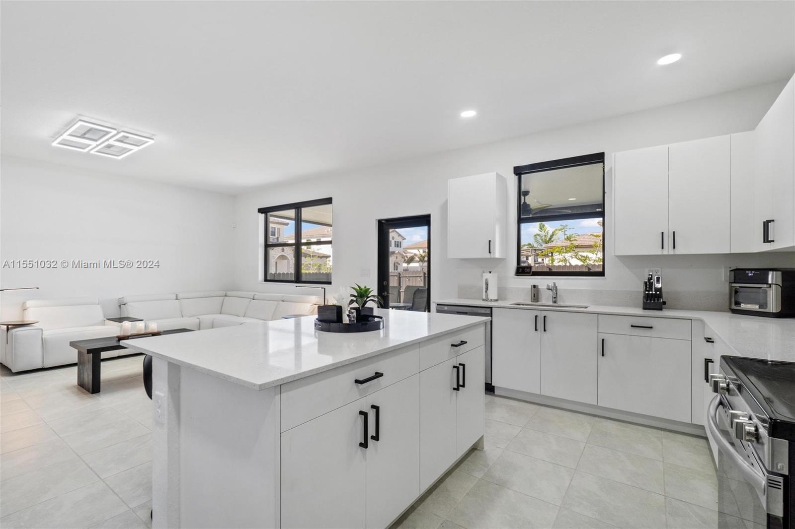 13265 234 ST, Miami, FL, 33032 United States, 4 Bedrooms Bedrooms, ,3 BathroomsBathrooms,Residential,For Sale,234 ST,A11551032