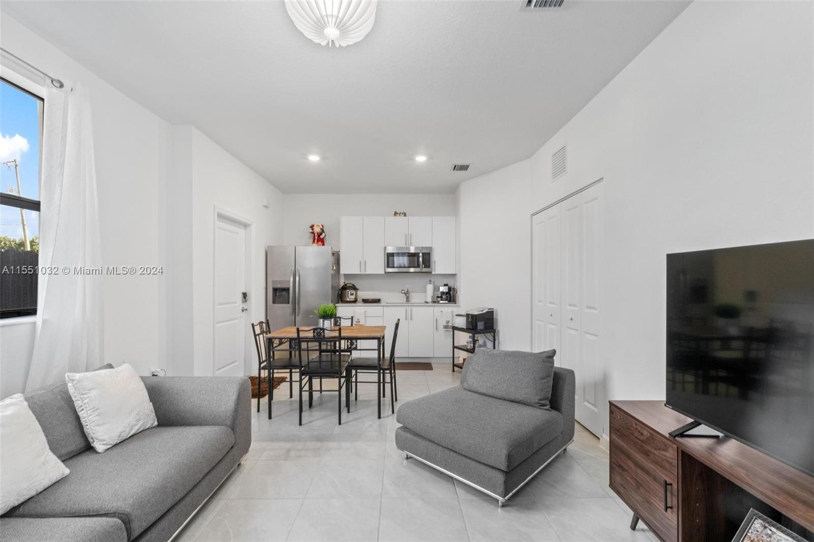 13265 234 ST, Miami, FL, 33032 United States, 4 Bedrooms Bedrooms, ,3 BathroomsBathrooms,Residential,For Sale,234 ST,A11551032