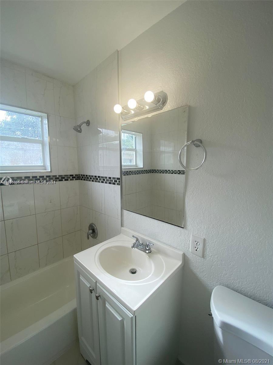 West Park, FL, 33023 United States, 3 Bedrooms Bedrooms, ,1 BathroomBathrooms,Residential,For Sale,A11551035