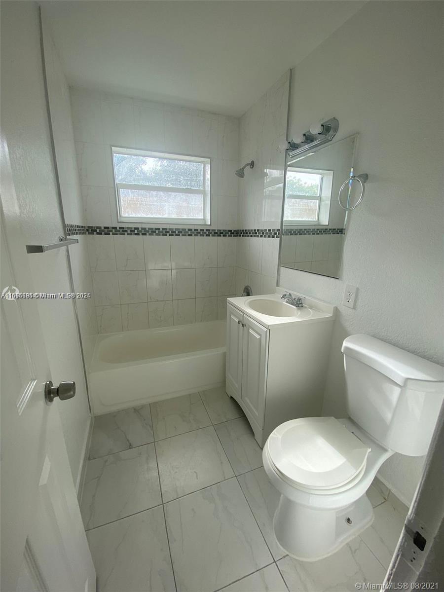 West Park, FL, 33023 United States, 3 Bedrooms Bedrooms, ,1 BathroomBathrooms,Residential,For Sale,A11551035