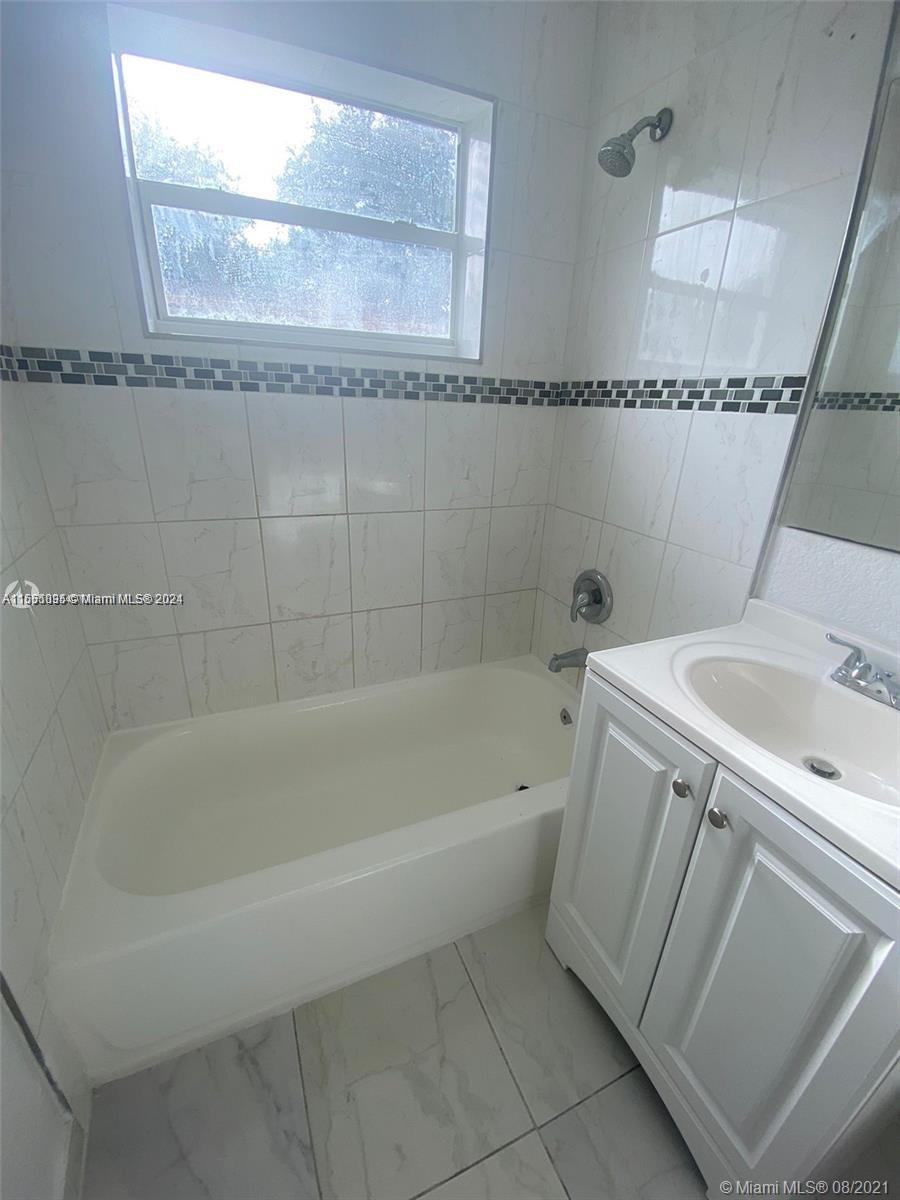 West Park, FL, 33023 United States, 3 Bedrooms Bedrooms, ,1 BathroomBathrooms,Residential,For Sale,A11551035
