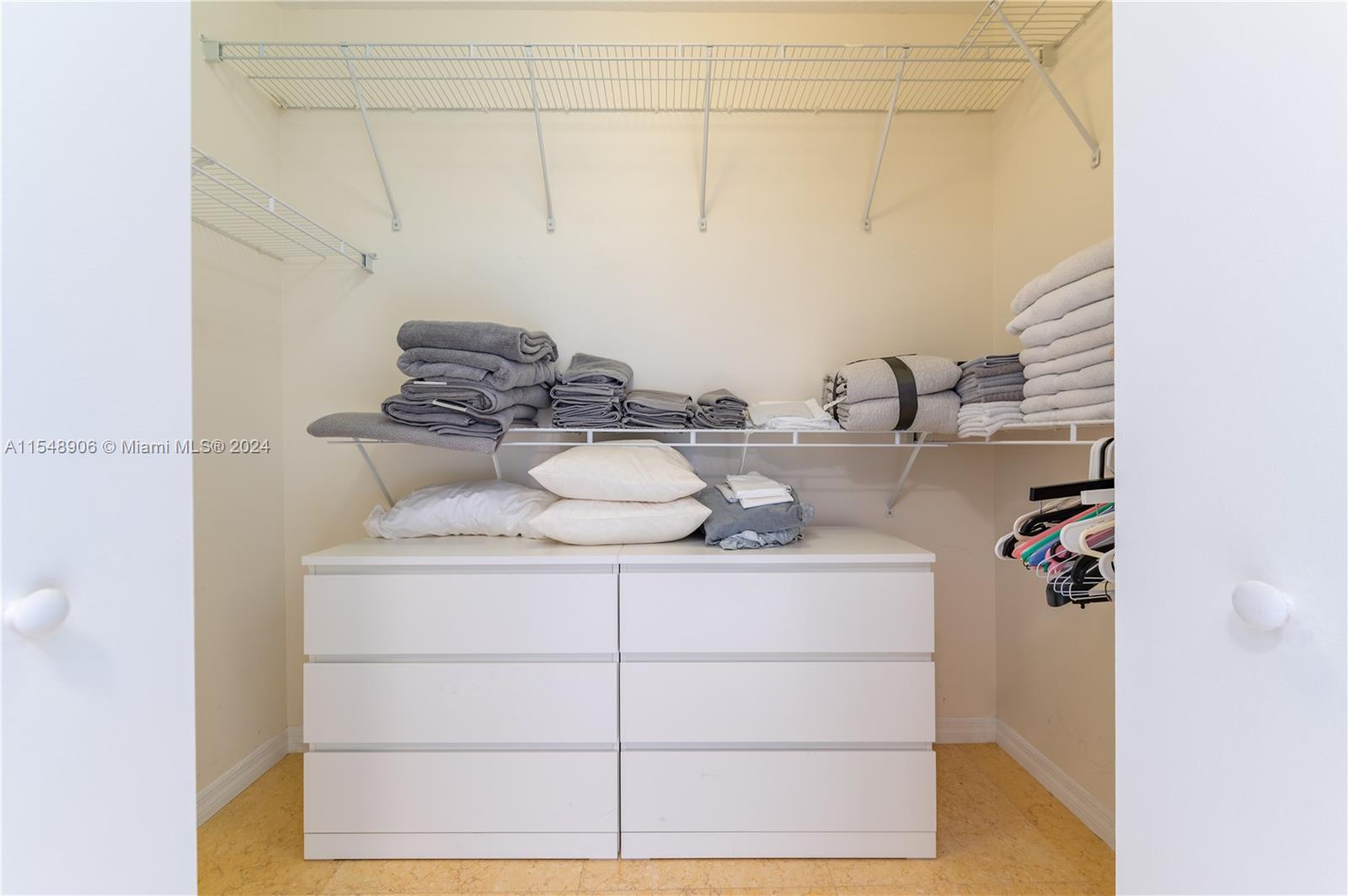 16699 Collins Ave 2906, Sunny Isles Beach, Florida 33160, 3 Bedrooms Bedrooms, ,2 BathroomsBathrooms,Residential,For Sale,16699 Collins Ave 2906,A11548906