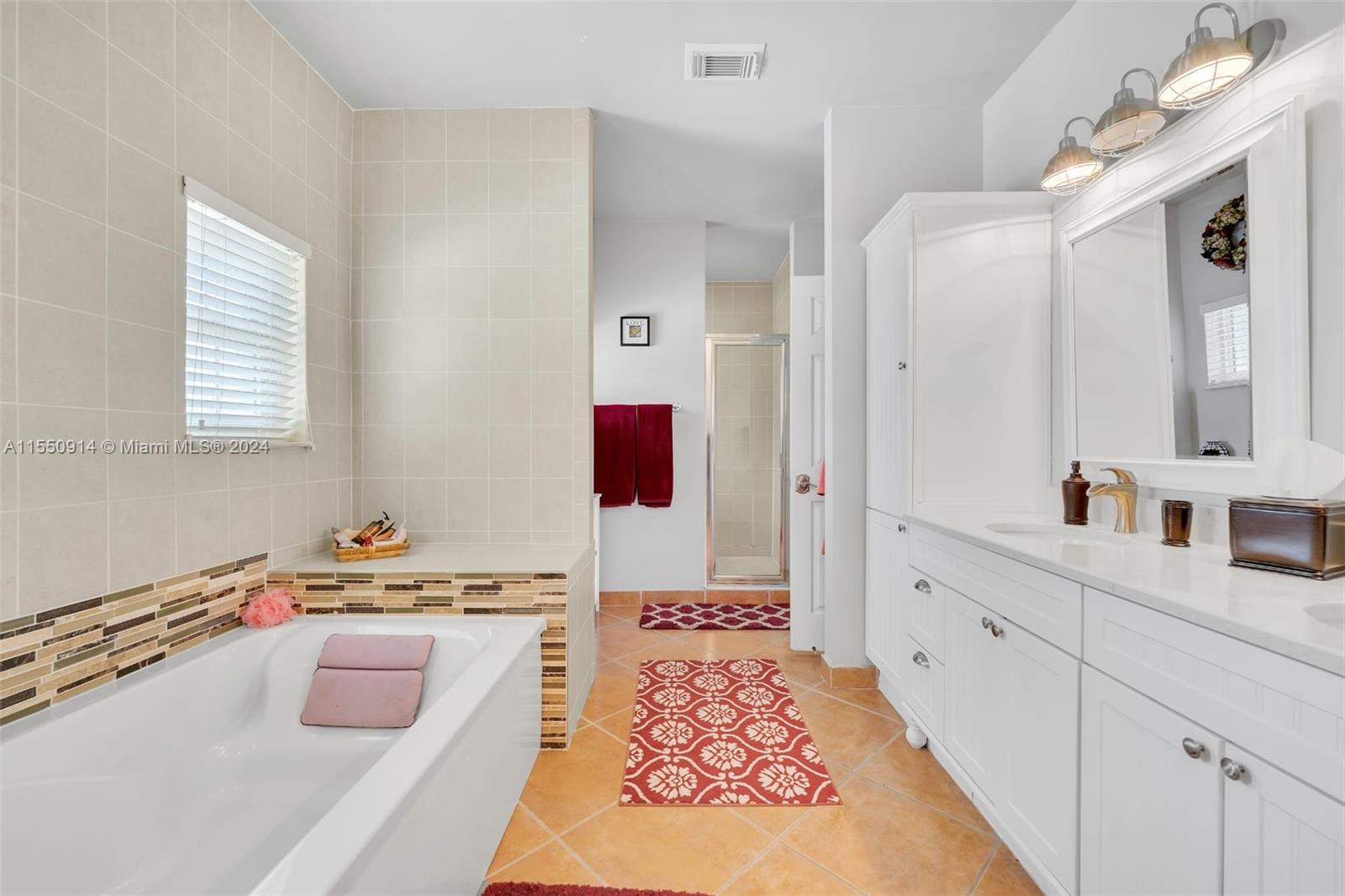 13810 132nd Ave, Miami, FL, 33186 United States, 3 Bedrooms Bedrooms, ,3 BathroomsBathrooms,Residential,For Sale,132nd Ave,A11550914