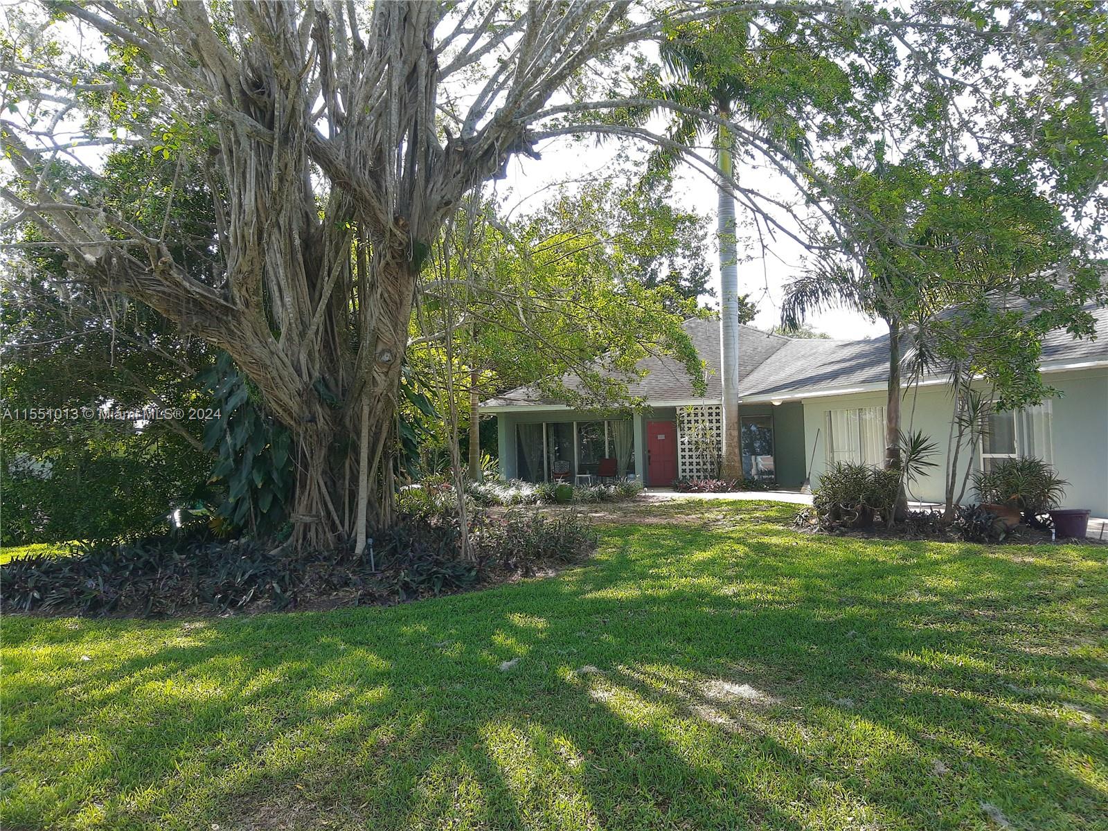 1044 Wyomi Drive, Other City - In The State Of Florida, FL 33919