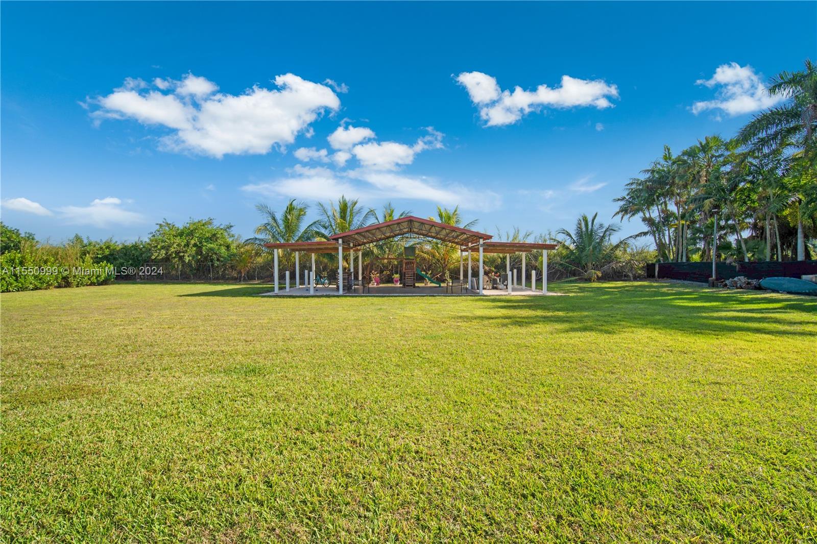 16850 SW 164th St, Miami, Florida 33187, 3 Bedrooms Bedrooms, ,3 BathroomsBathrooms,Residential,For Sale,16850 SW 164th St,A11550999