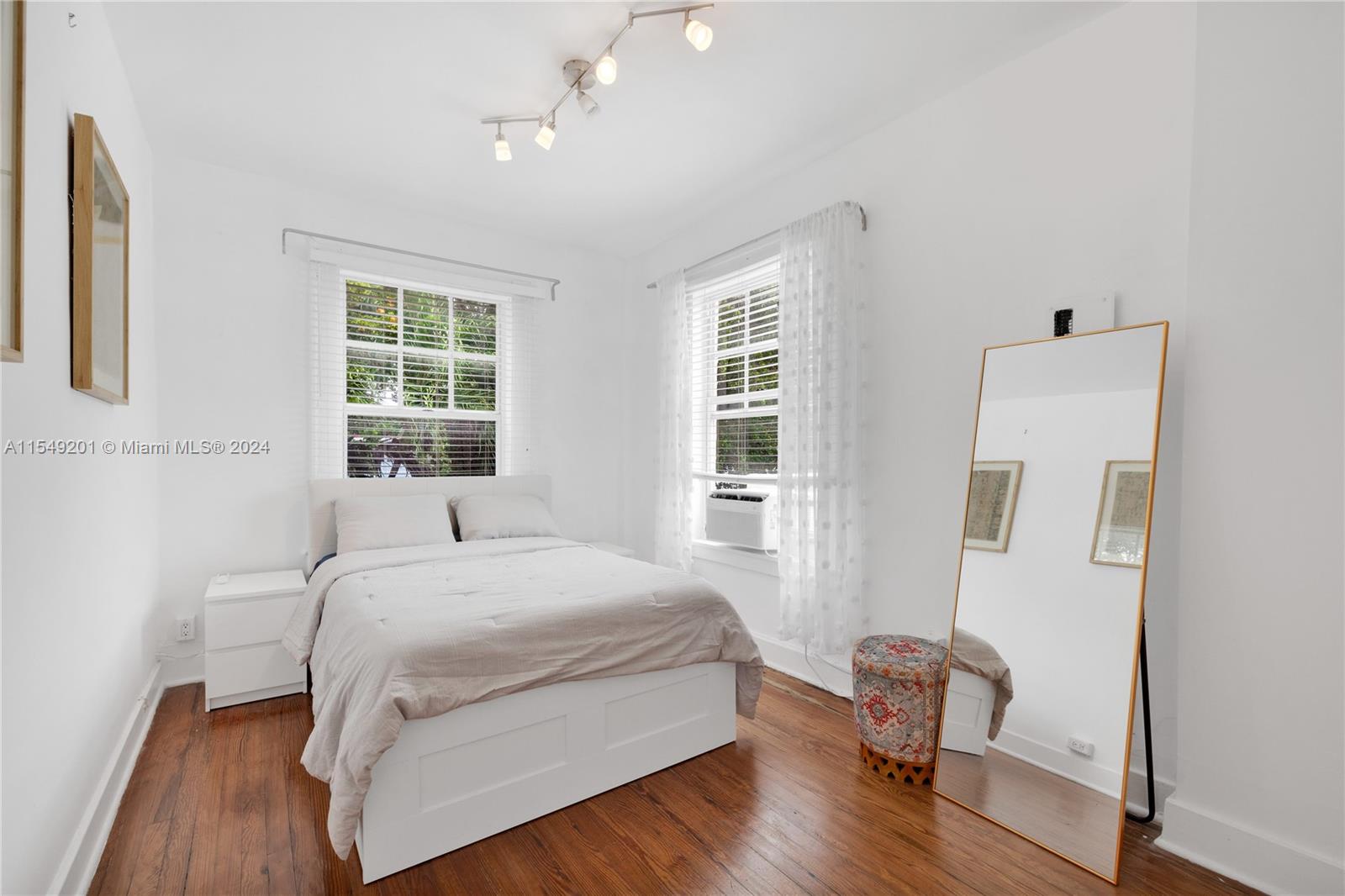 642 Michigan Ave, Miami Beach, FL, 33139 United States, 1 Bedroom Bedrooms, ,1 BathroomBathrooms,Residential,For Sale,Michigan Ave,A11549201