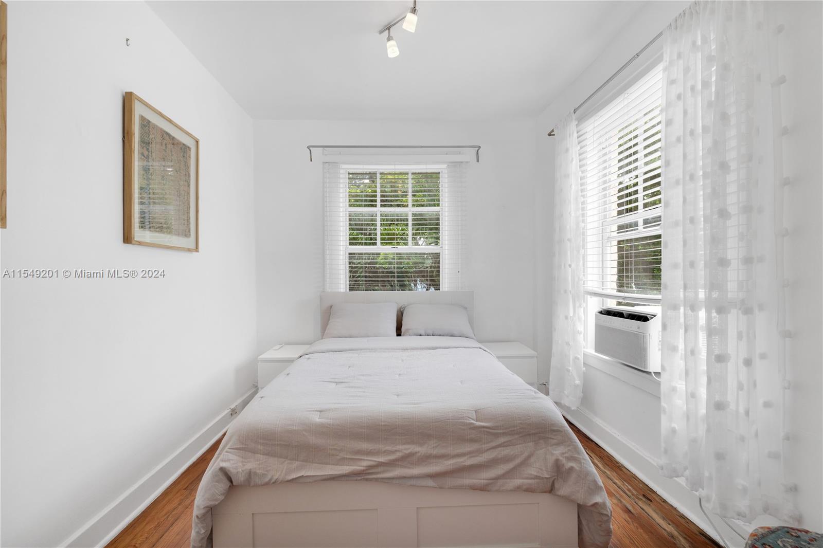 642 Michigan Ave 11, Miami Beach, Florida 33139, 1 Bedroom Bedrooms, ,1 BathroomBathrooms,Residential,For Sale,642 Michigan Ave 11,A11549201