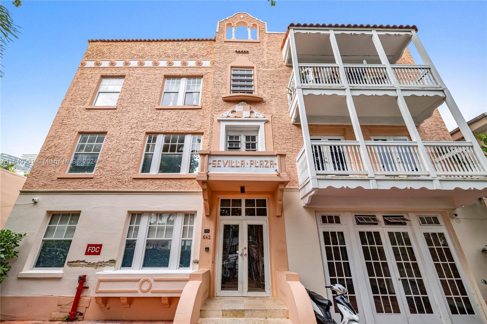 642 Michigan Ave 11, Miami Beach, Florida 33139, 1 Bedroom Bedrooms, ,1 BathroomBathrooms,Residential,For Sale,642 Michigan Ave 11,A11549201