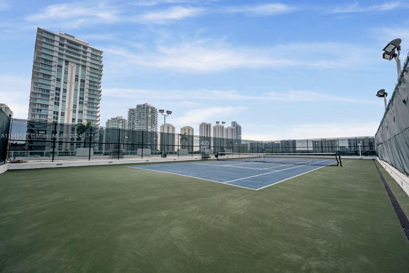 400 Sunny Isles Blvd 705, Sunny Isles Beach, Florida 33160, 3 Bedrooms Bedrooms, ,2 BathroomsBathrooms,Residentiallease,For Rent,400 Sunny Isles Blvd 705,A11549537