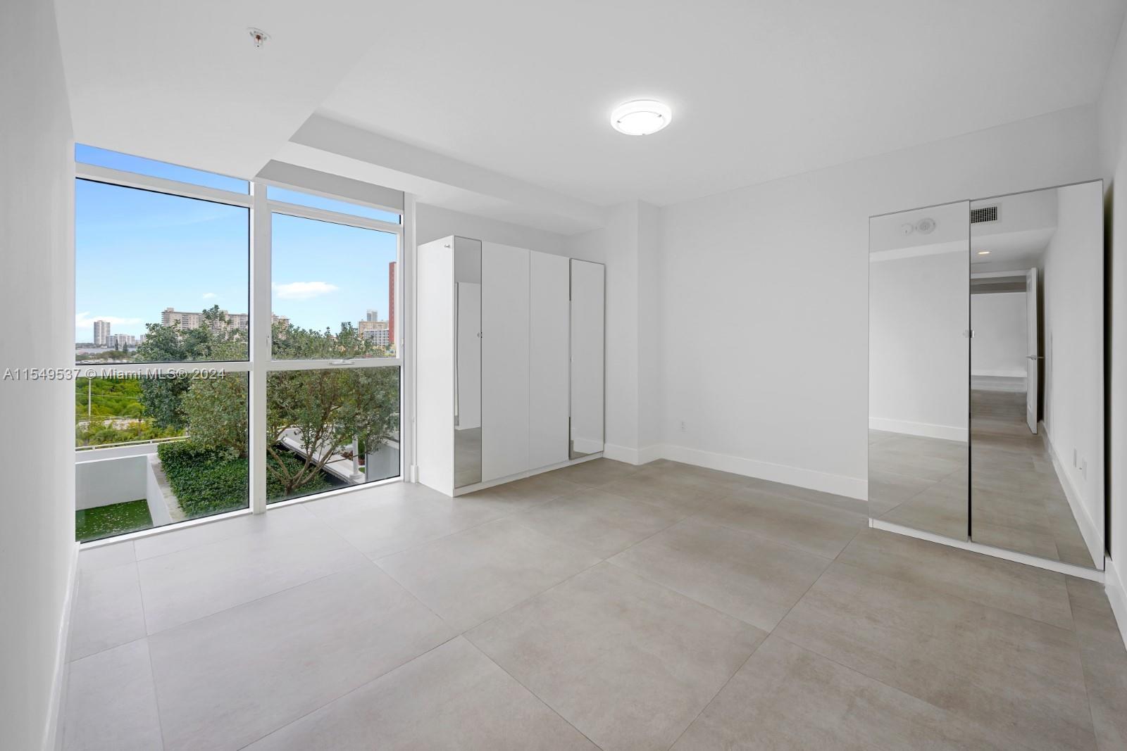 400 Sunny Isles Blvd 705, Sunny Isles Beach, Florida 33160, 3 Bedrooms Bedrooms, ,2 BathroomsBathrooms,Residentiallease,For Rent,400 Sunny Isles Blvd 705,A11549537