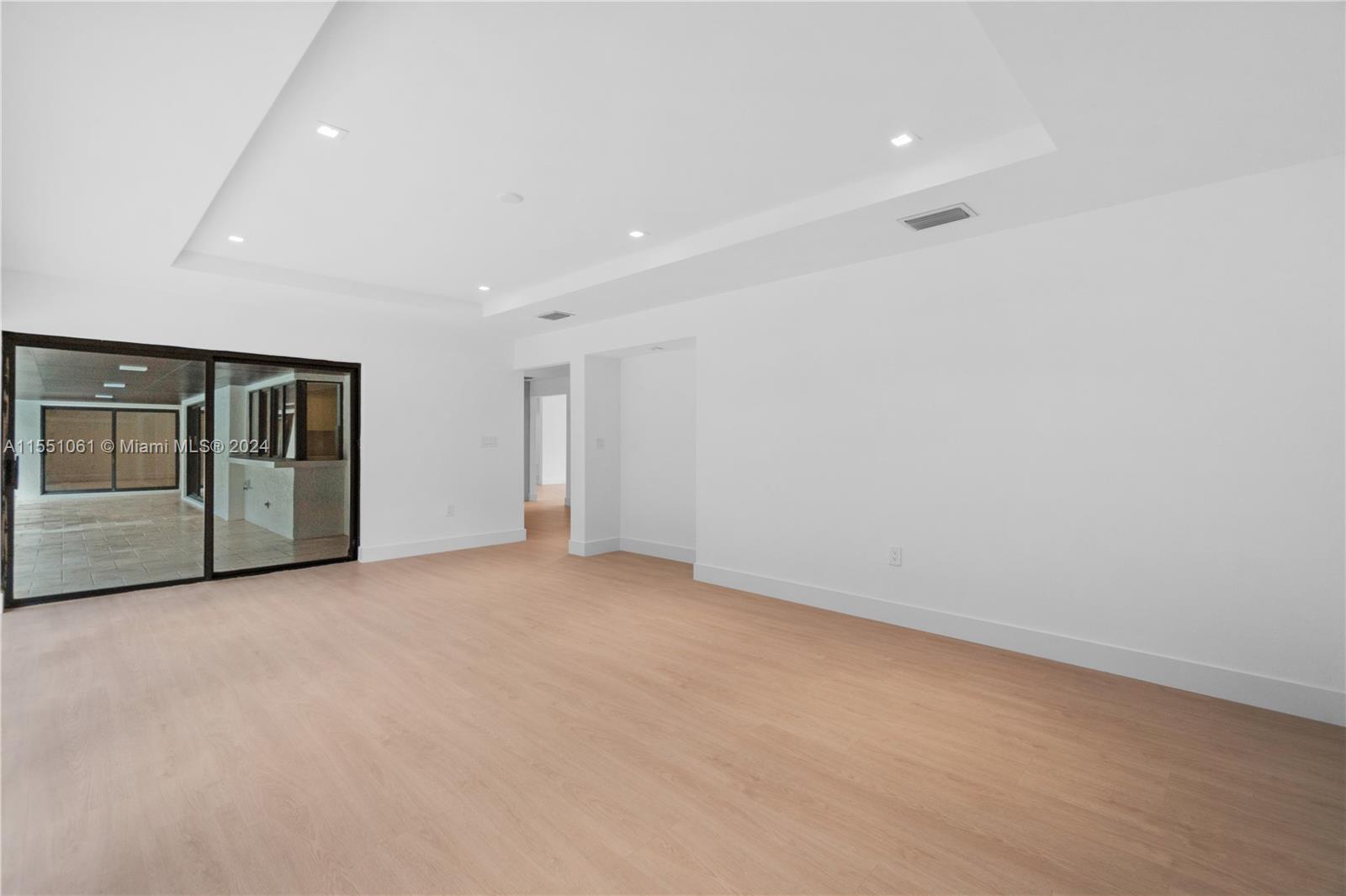 5254 NW 94th Doral Pl, Doral, Florida 33178, 4 Bedrooms Bedrooms, ,3 BathroomsBathrooms,Residentiallease,For Rent,5254 NW 94th Doral Pl,A11551061