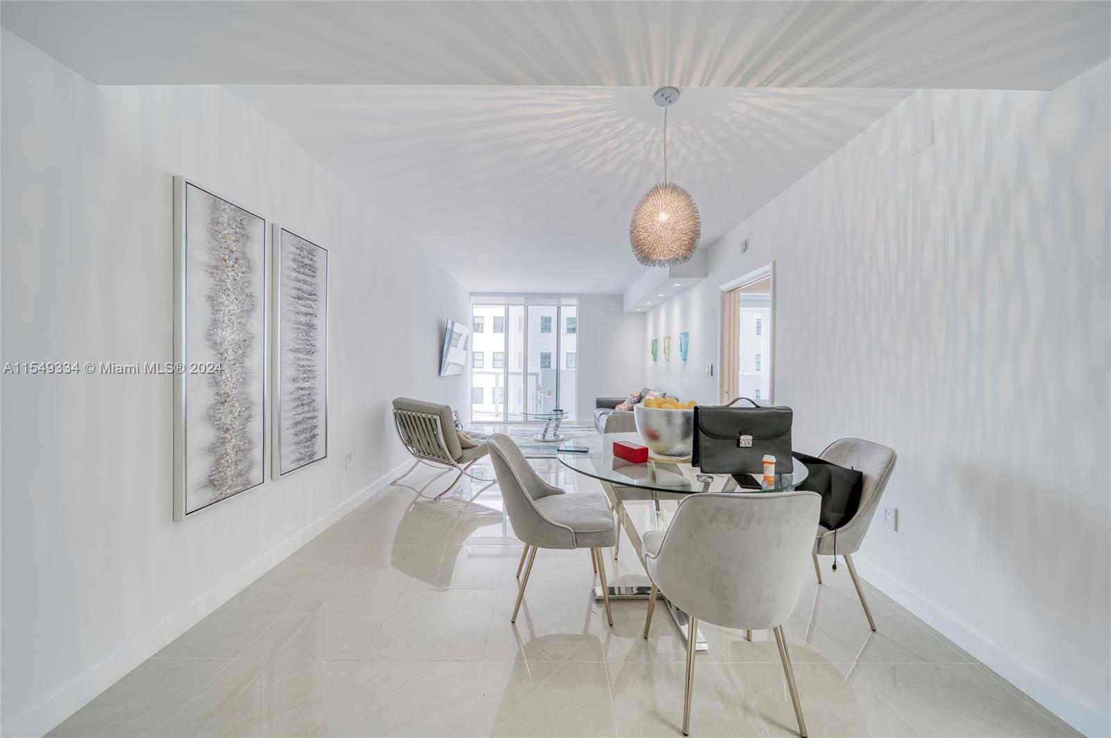6365 Collins Ave 805, Miami Beach, Florida 33141, 1 Bedroom Bedrooms, ,1 BathroomBathrooms,Residential,For Sale,6365 Collins Ave 805,A11549334