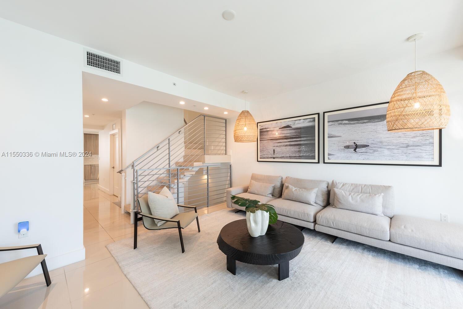 47 SHORE DR, Miami Beach, FL, 33141 United States, 4 Bedrooms Bedrooms, ,4 BathroomsBathrooms,Residential,For Sale,SHORE DR,A11550336