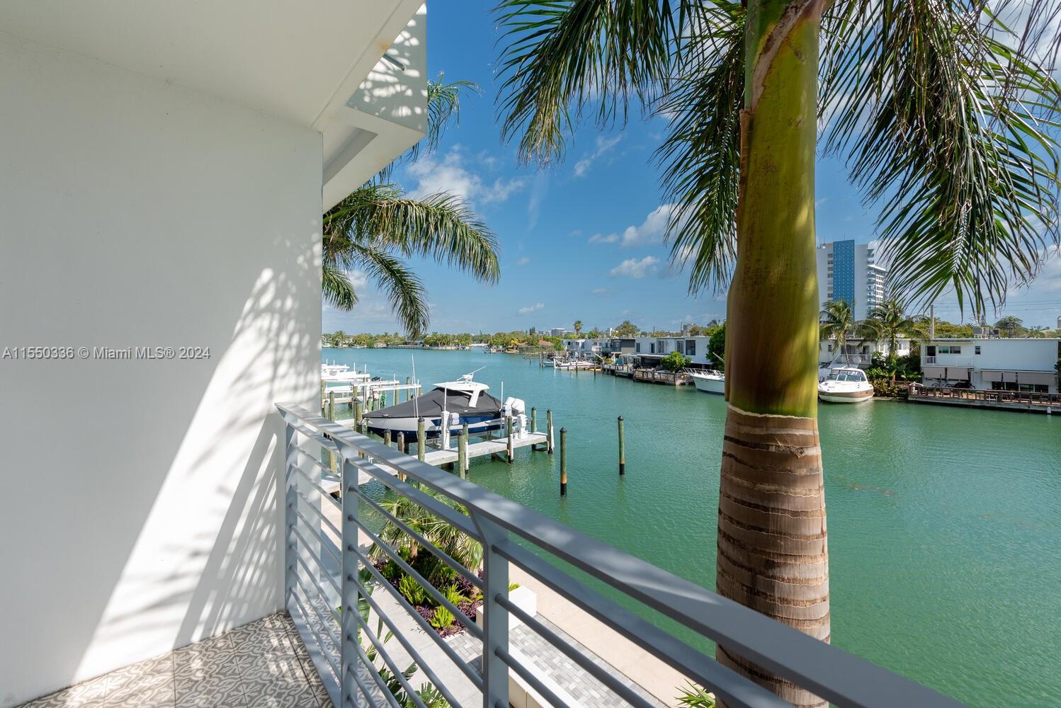47 SHORE DR, Miami Beach, FL, 33141 United States, 4 Bedrooms Bedrooms, ,4 BathroomsBathrooms,Residential,For Sale,SHORE DR,A11550336