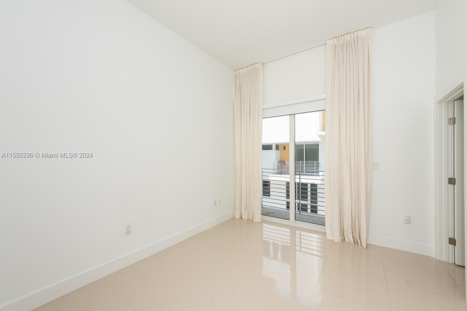 47 SHORE DR, Miami Beach, FL, 33141 United States, 4 Bedrooms Bedrooms, ,4 BathroomsBathrooms,Residential,For Sale,SHORE DR,A11550336