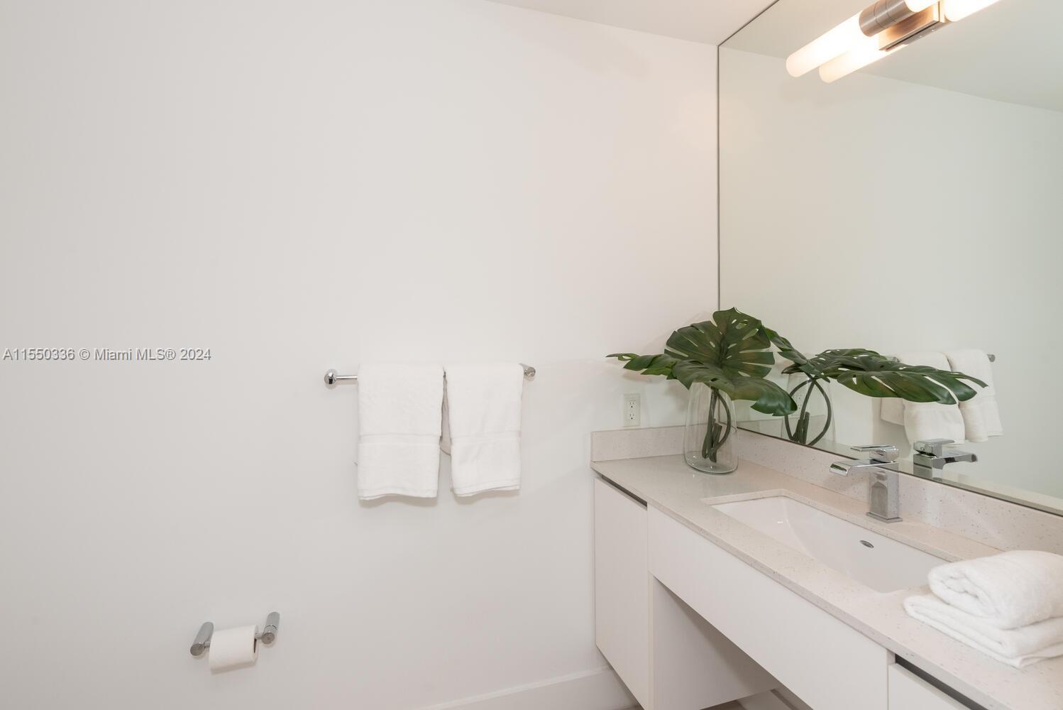 47 SHORE DR, Miami Beach, FL, 33141 United States, 4 Bedrooms Bedrooms, ,4 BathroomsBathrooms,Residential,For Sale,SHORE DR,A11550336