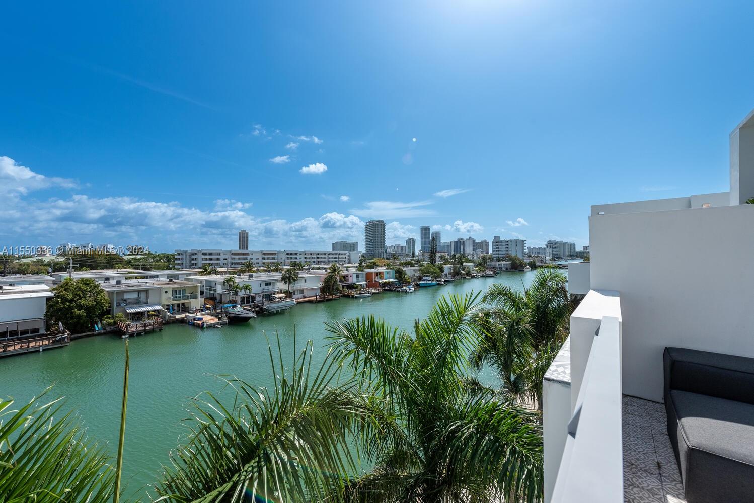 47 SHORE DR, Miami Beach, FL, 33141 United States, 4 Bedrooms Bedrooms, ,4 BathroomsBathrooms,Residential,For Sale,SHORE DR,A11550336