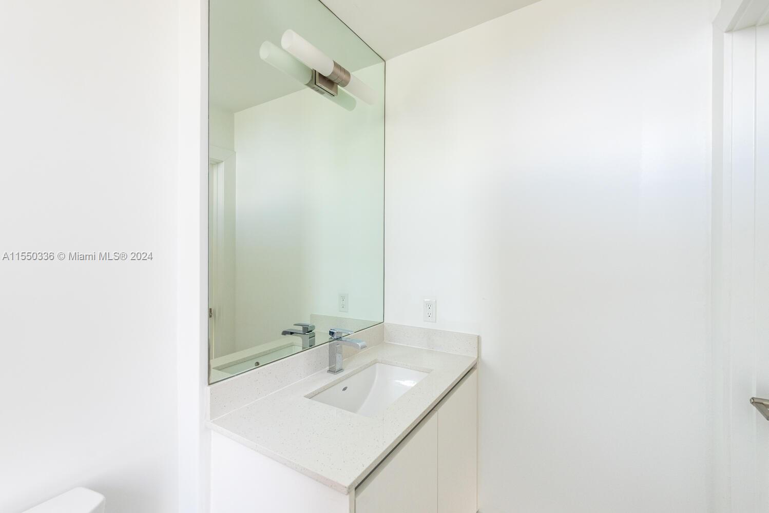 47 SHORE DR, Miami Beach, FL, 33141 United States, 4 Bedrooms Bedrooms, ,4 BathroomsBathrooms,Residential,For Sale,SHORE DR,A11550336