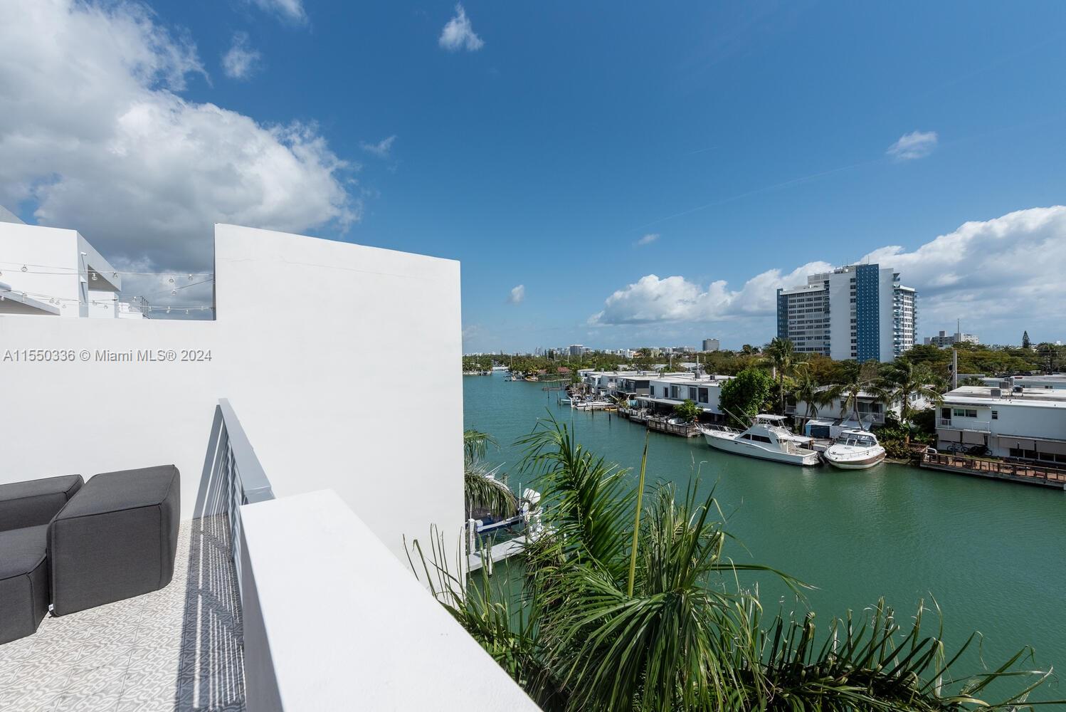 47 SHORE DR, Miami Beach, FL, 33141 United States, 4 Bedrooms Bedrooms, ,4 BathroomsBathrooms,Residential,For Sale,SHORE DR,A11550336