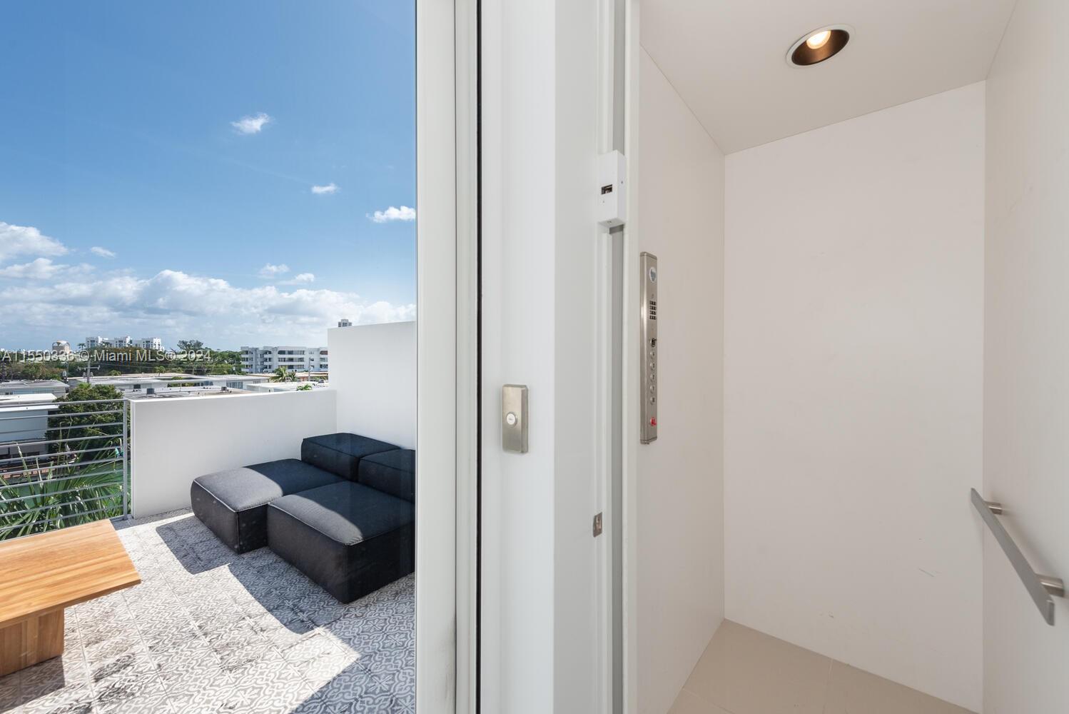 47 SHORE DR, Miami Beach, FL, 33141 United States, 4 Bedrooms Bedrooms, ,4 BathroomsBathrooms,Residential,For Sale,SHORE DR,A11550336
