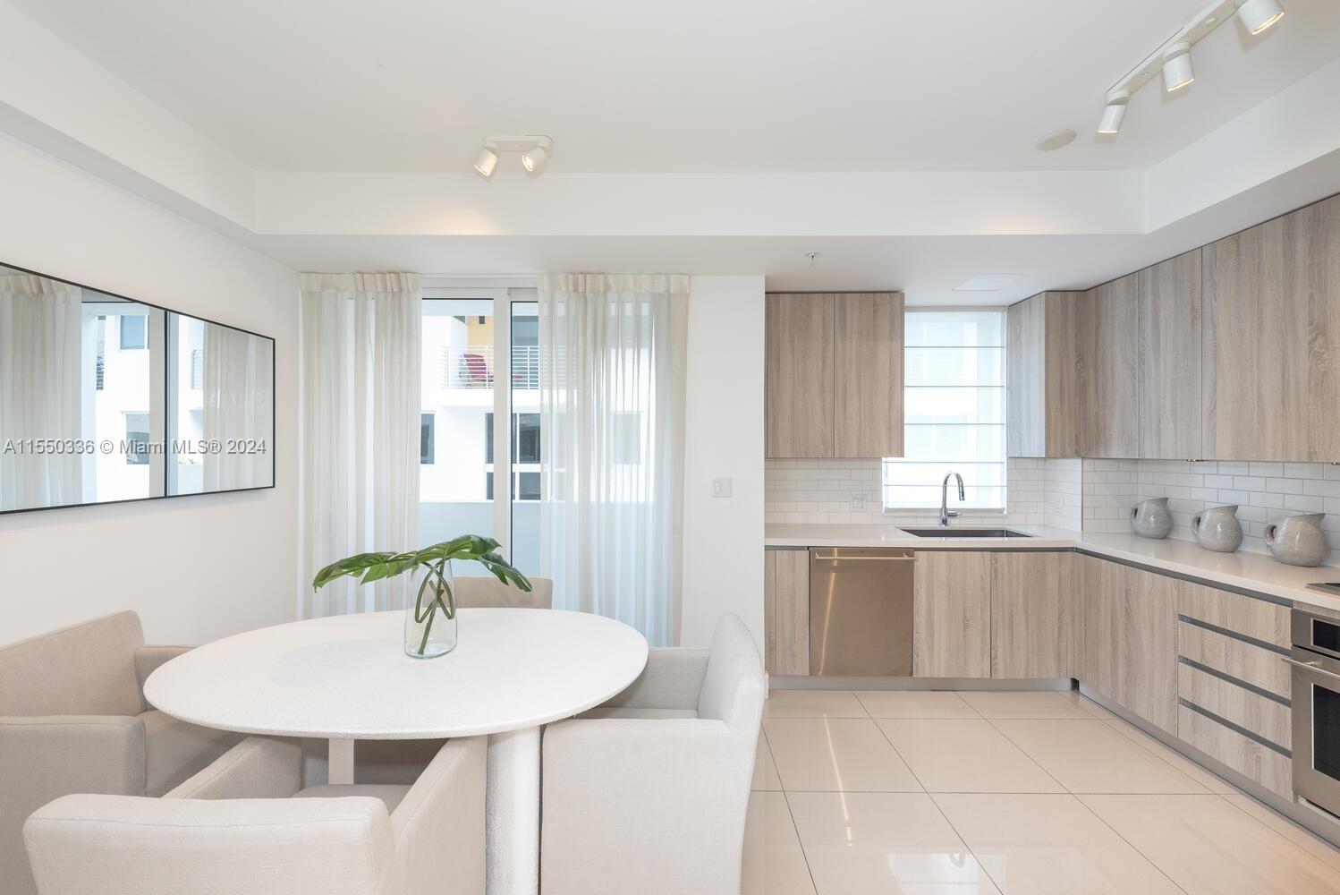 47 SHORE DR, Miami Beach, FL, 33141 United States, 4 Bedrooms Bedrooms, ,4 BathroomsBathrooms,Residential,For Sale,SHORE DR,A11550336