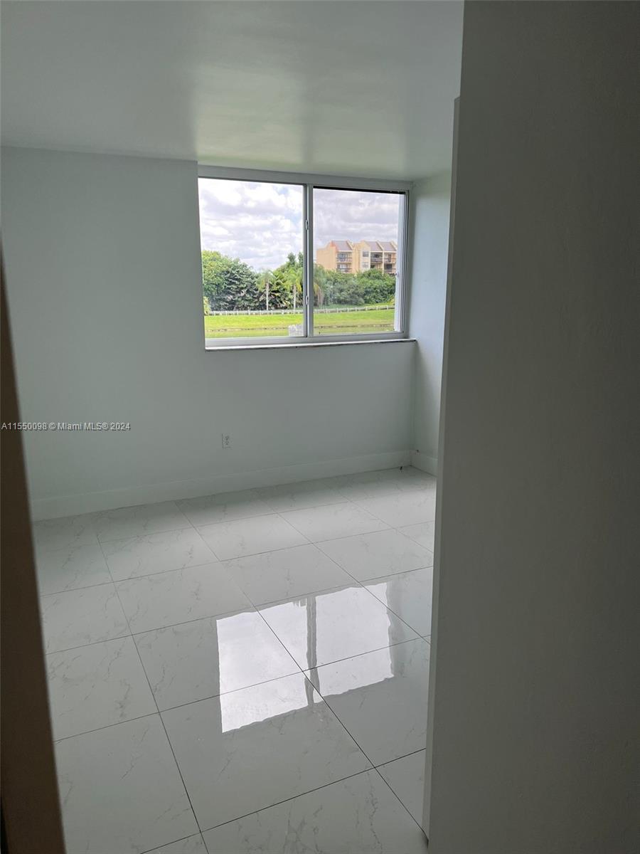 870 NW 87th Ave 202, Miami, Florida 33172, 3 Bedrooms Bedrooms, ,2 BathroomsBathrooms,Residential,For Sale,870 NW 87th Ave 202,A11550098