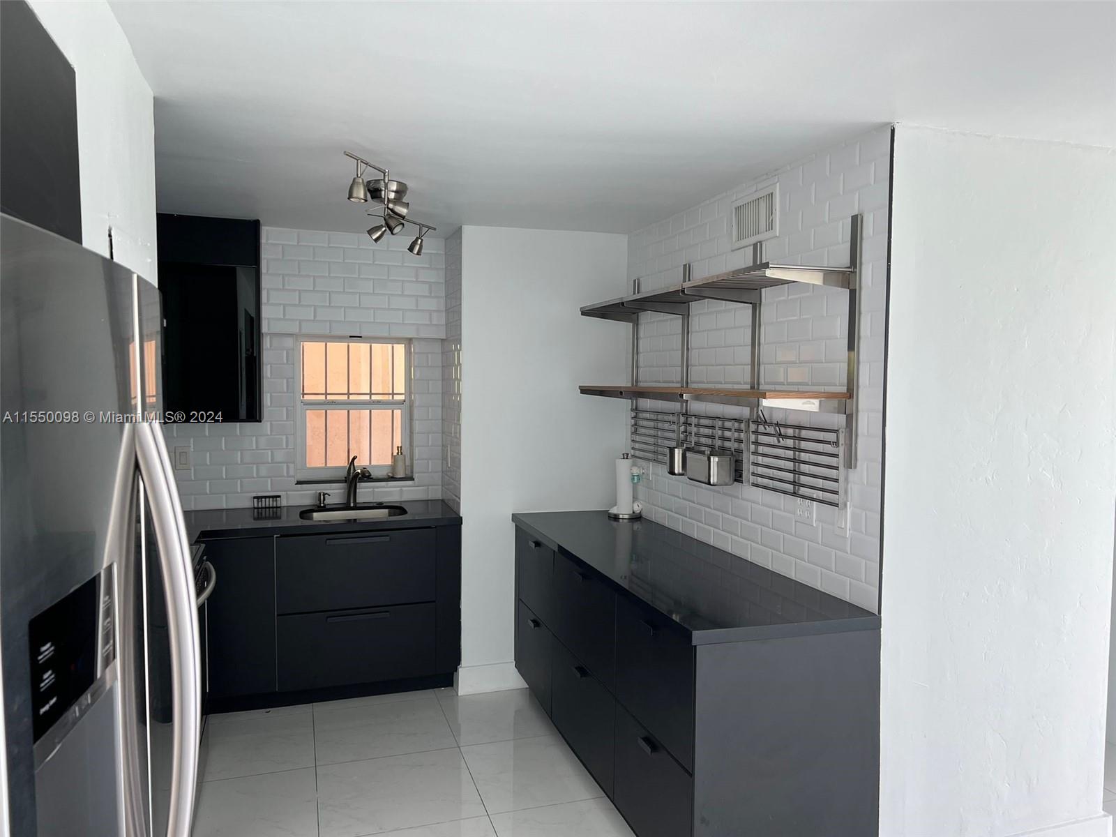 870 87th Ave, Miami, FL, 33172 United States, 3 Bedrooms Bedrooms, ,2 BathroomsBathrooms,Residential,For Sale,87th Ave,A11550098