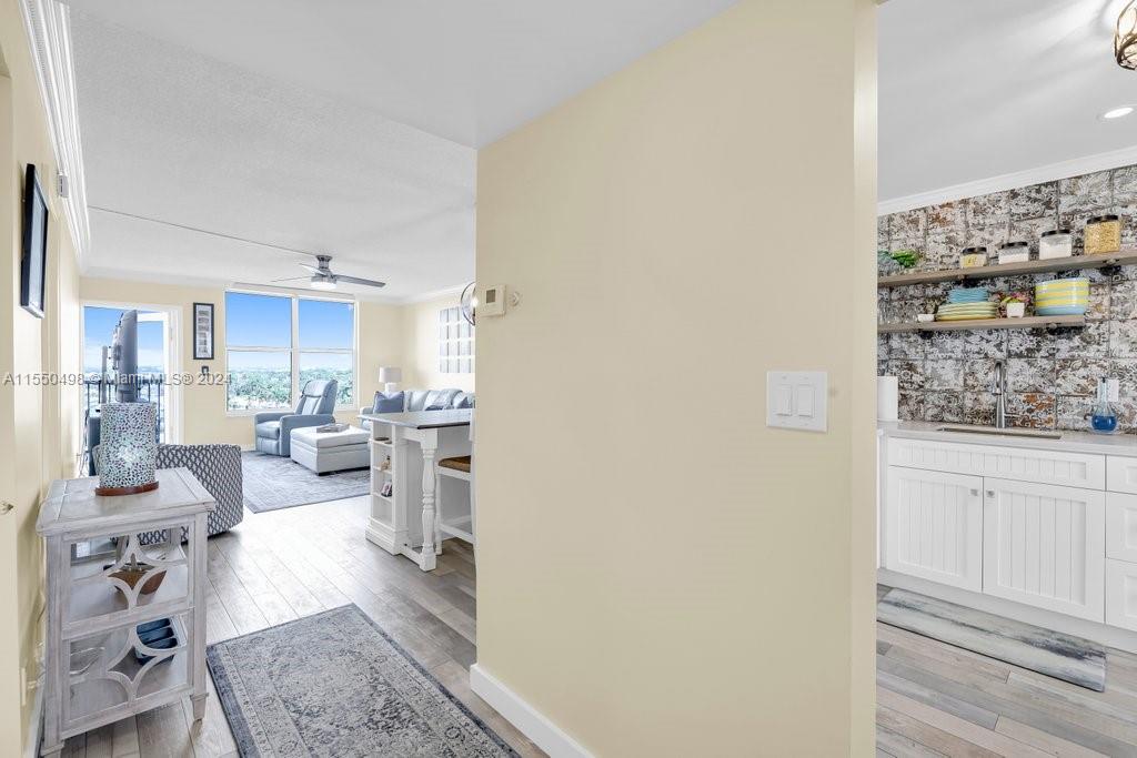 303 Riverside Dr, Pompano Beach, FL, 33062 United States, 1 Bedroom Bedrooms, ,1 BathroomBathrooms,Residential,For Sale,Riverside Dr,A11550498