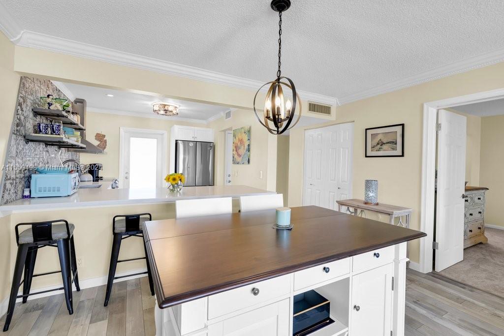 303 Riverside Dr, Pompano Beach, FL, 33062 United States, 1 Bedroom Bedrooms, ,1 BathroomBathrooms,Residential,For Sale,Riverside Dr,A11550498