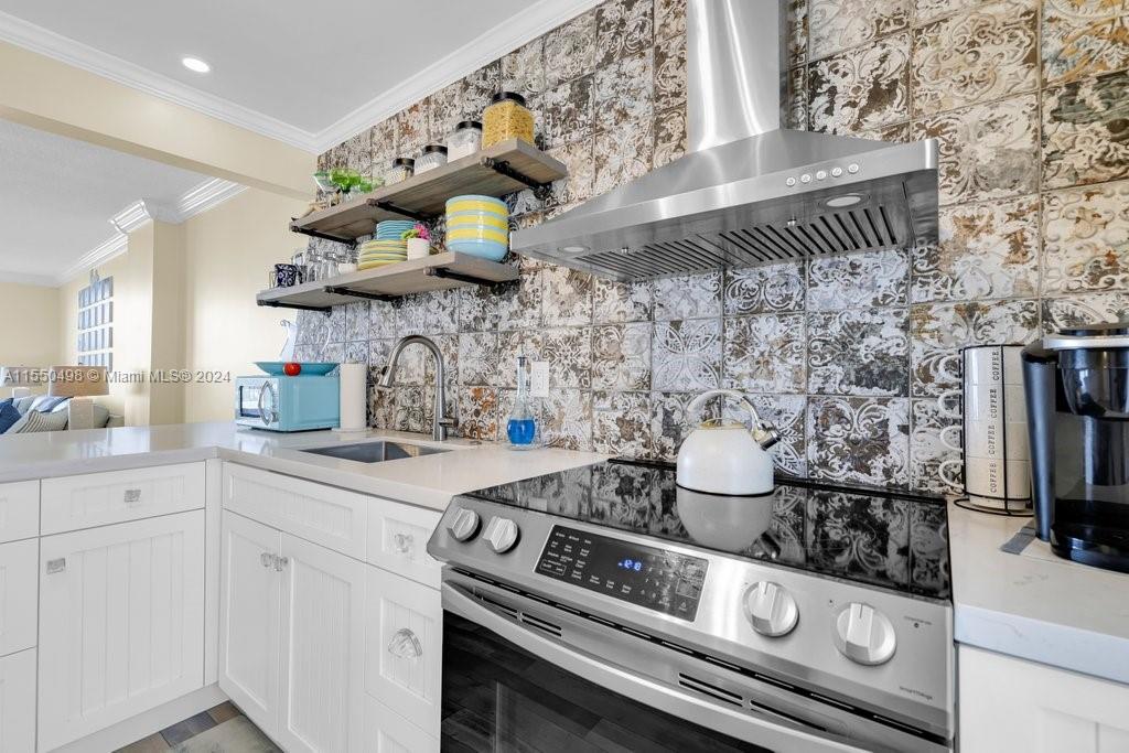 303 Riverside Dr, Pompano Beach, FL, 33062 United States, 1 Bedroom Bedrooms, ,1 BathroomBathrooms,Residential,For Sale,Riverside Dr,A11550498