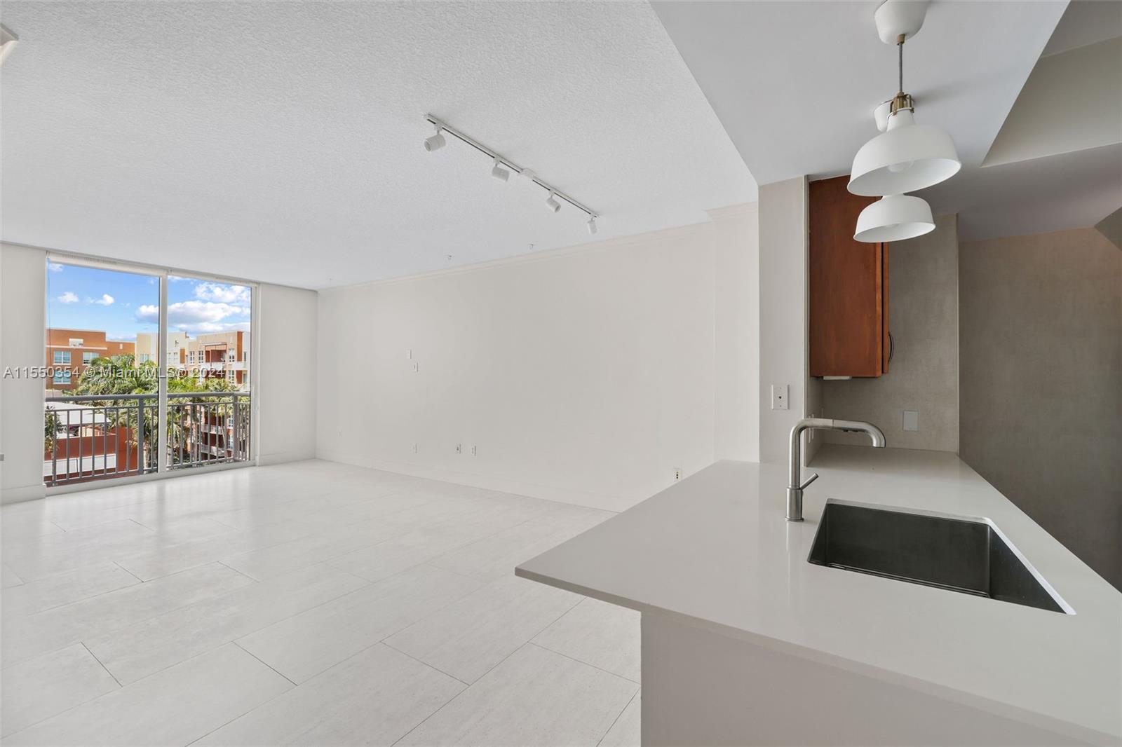 2000 Bayshore Dr, Miami, FL, 33137 United States, 1 Bedroom Bedrooms, ,1 BathroomBathrooms,Residential,For Sale,Bayshore Dr,A11550354