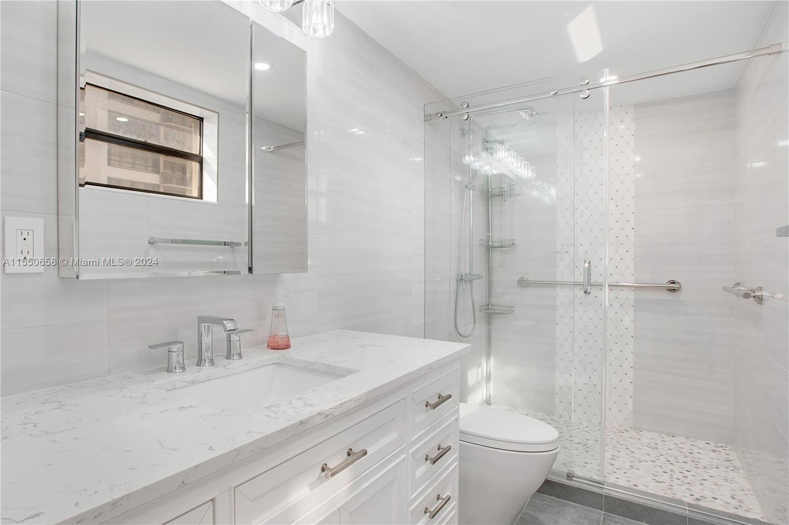 10185 Collins Ave, Bal Harbour, FL, 33154 United States, 2 Bedrooms Bedrooms, ,2 BathroomsBathrooms,Residential,For Sale,Collins Ave,A11550658