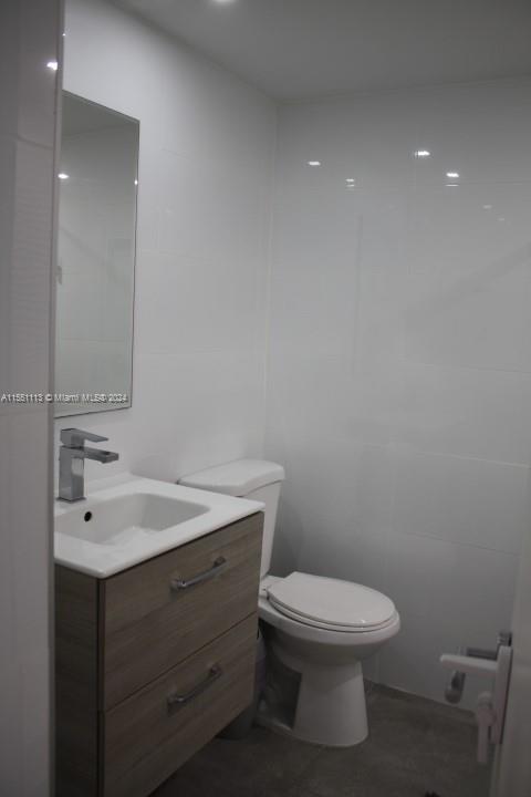 5700 Collins Ave 16H, Miami Beach, Florida 33140, 2 Bedrooms Bedrooms, ,2 BathroomsBathrooms,Residential,For Sale,5700 Collins Ave 16H,A11551113