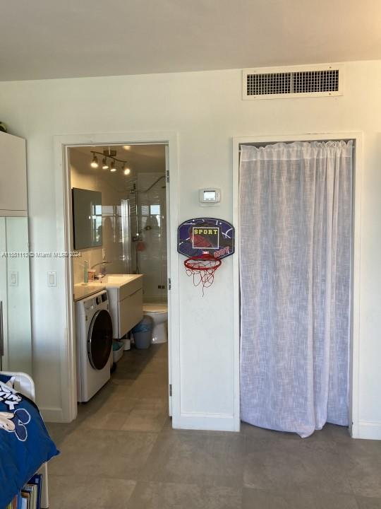 5700 Collins Ave 16H, Miami Beach, Florida 33140, 2 Bedrooms Bedrooms, ,2 BathroomsBathrooms,Residential,For Sale,5700 Collins Ave 16H,A11551113