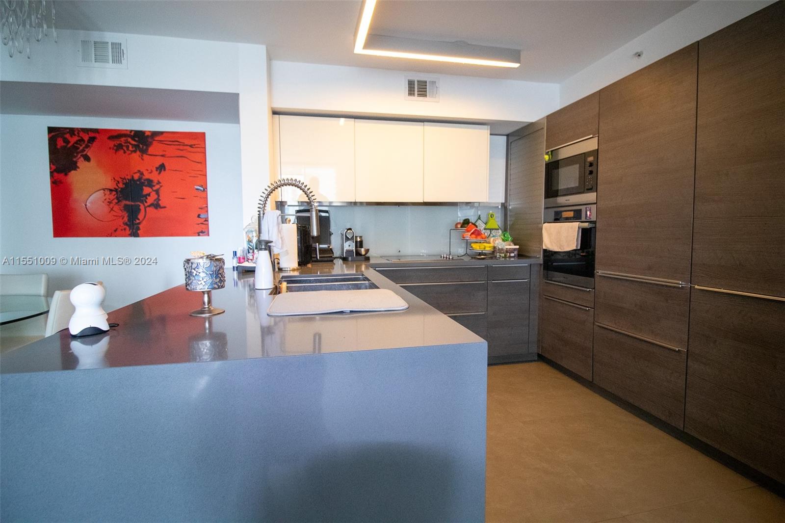 1155 Brickell Bay Dr, Miami, FL, 33131 United States, 2 Bedrooms Bedrooms, ,2 BathroomsBathrooms,Residential,For Sale,Brickell Bay Dr,A11551009