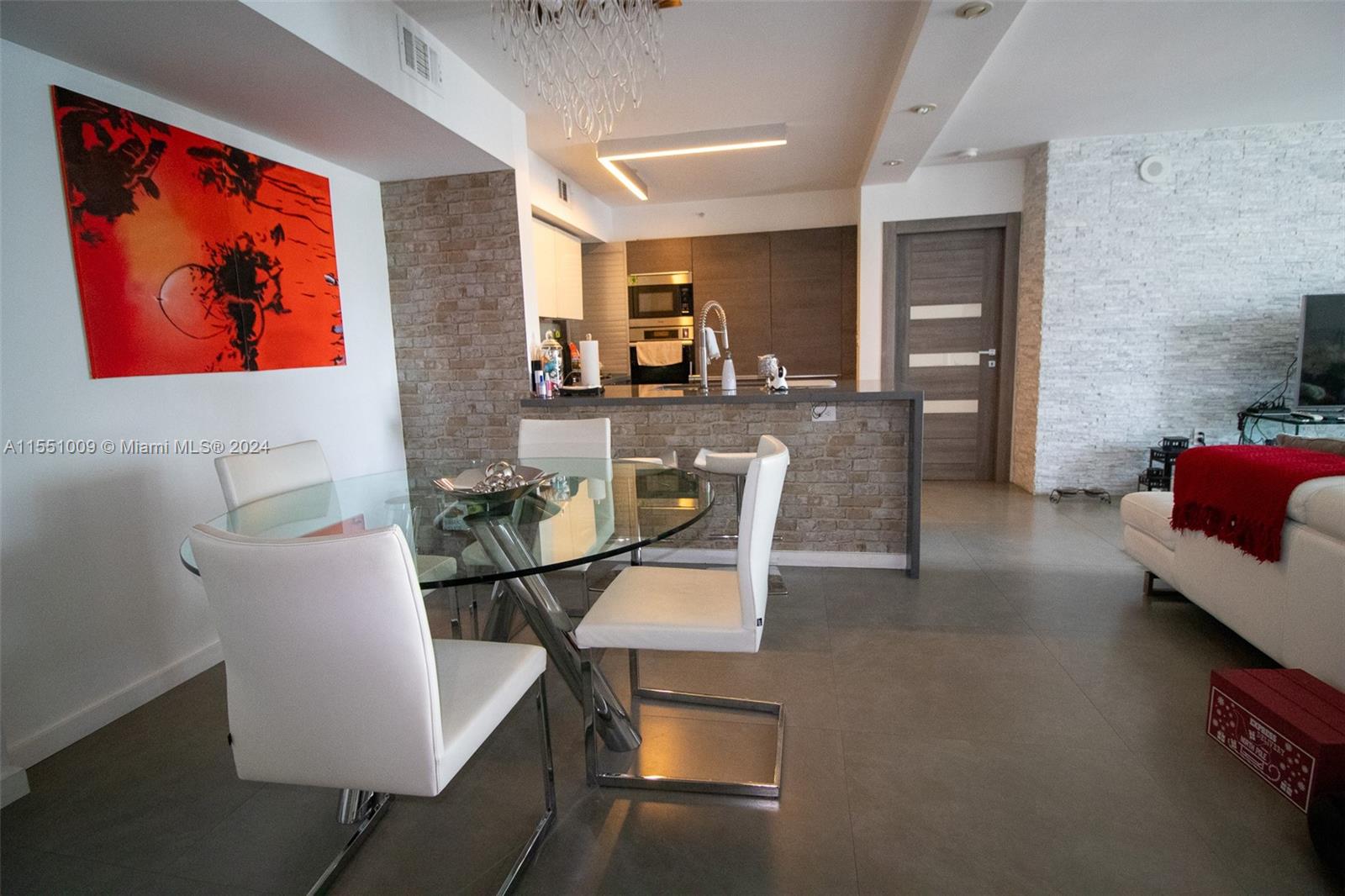 1155 Brickell Bay Dr, Miami, FL, 33131 United States, 2 Bedrooms Bedrooms, ,2 BathroomsBathrooms,Residential,For Sale,Brickell Bay Dr,A11551009