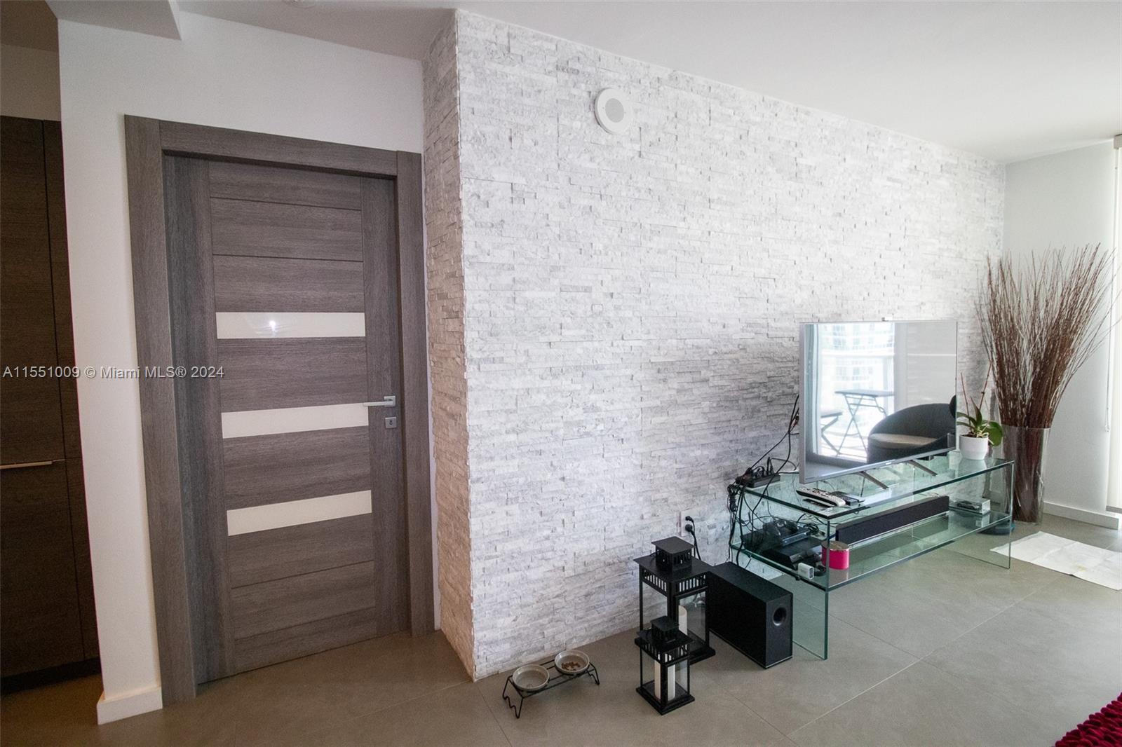 1155 Brickell Bay Dr, Miami, FL, 33131 United States, 2 Bedrooms Bedrooms, ,2 BathroomsBathrooms,Residential,For Sale,Brickell Bay Dr,A11551009