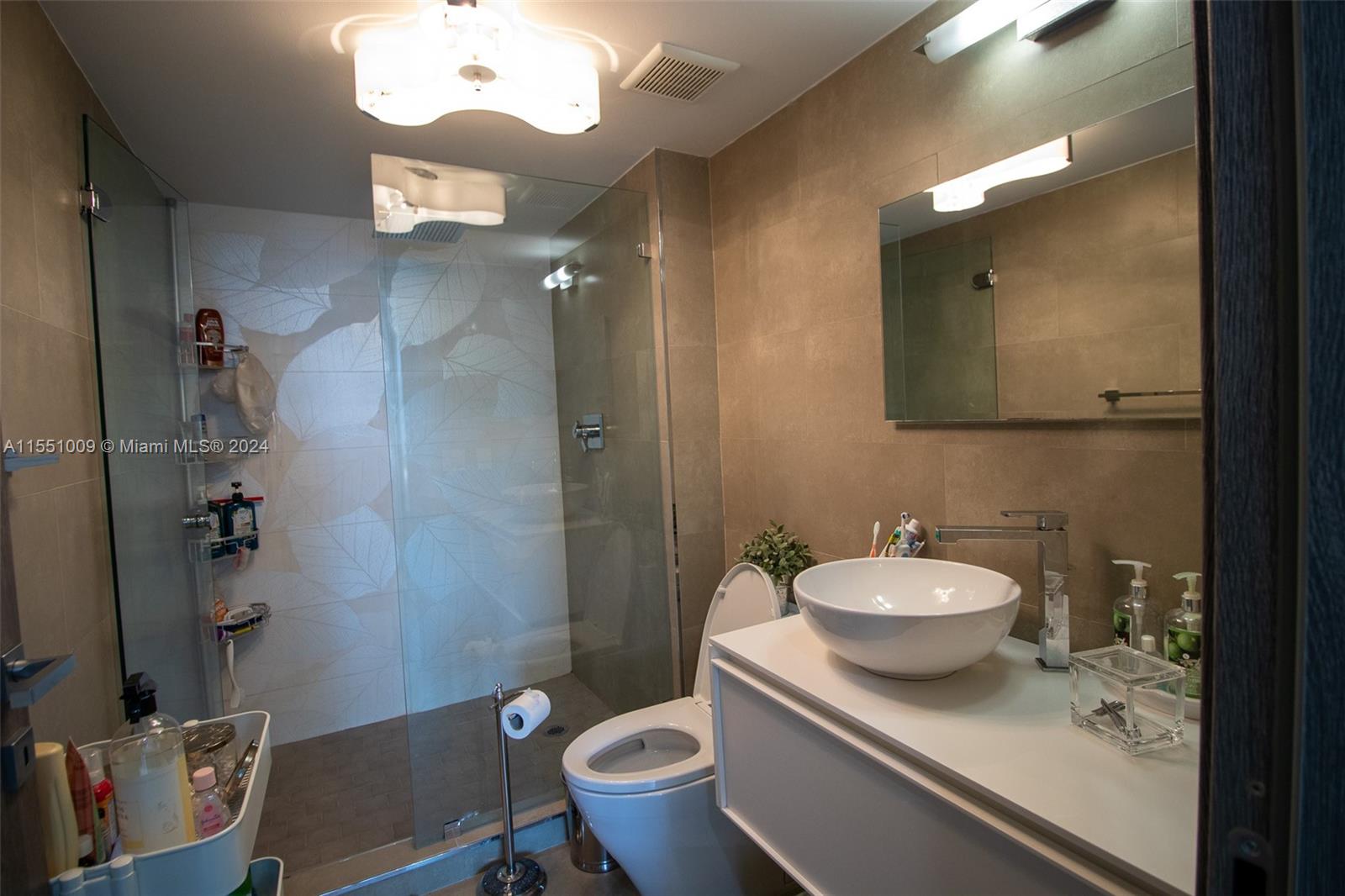 1155 Brickell Bay Dr, Miami, FL, 33131 United States, 2 Bedrooms Bedrooms, ,2 BathroomsBathrooms,Residential,For Sale,Brickell Bay Dr,A11551009