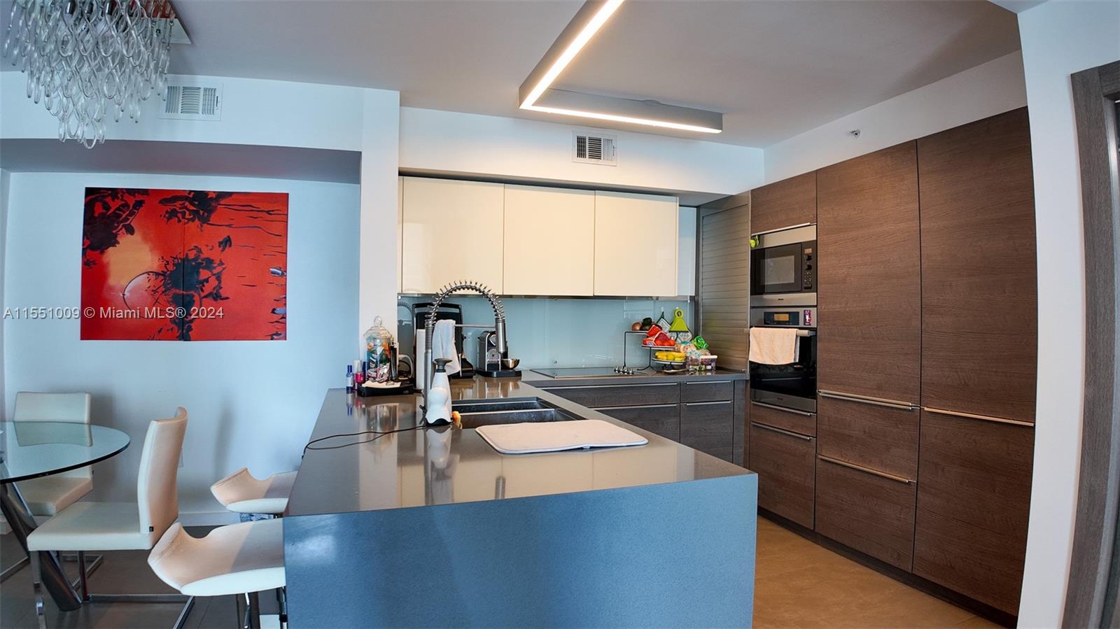1155 Brickell Bay Dr, Miami, FL, 33131 United States, 2 Bedrooms Bedrooms, ,2 BathroomsBathrooms,Residential,For Sale,Brickell Bay Dr,A11551009
