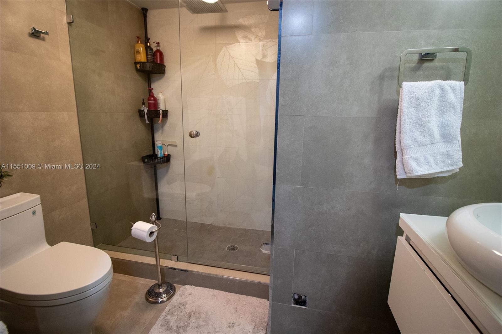 1155 Brickell Bay Dr, Miami, FL, 33131 United States, 2 Bedrooms Bedrooms, ,2 BathroomsBathrooms,Residential,For Sale,Brickell Bay Dr,A11551009